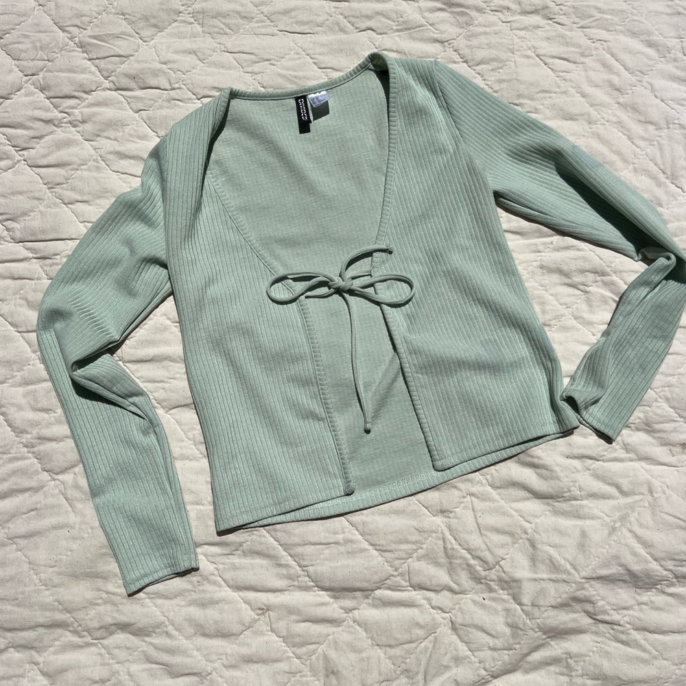 tie sweater